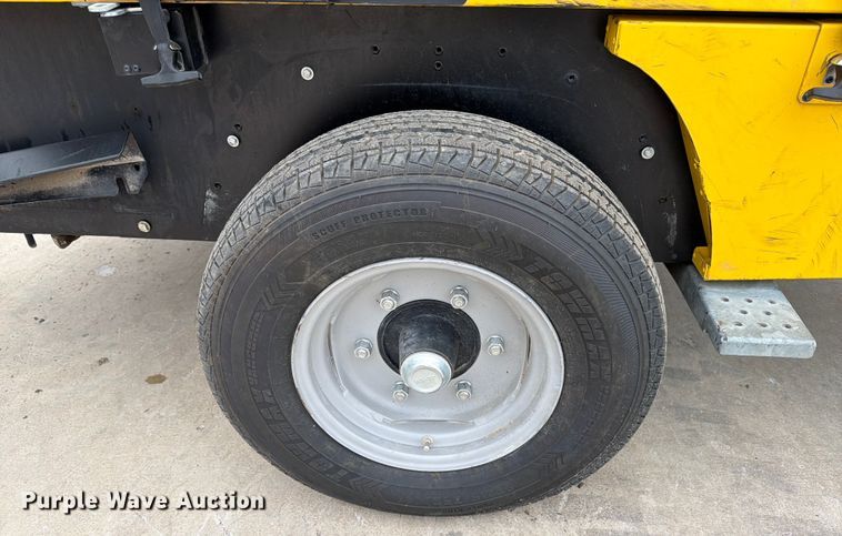 image for item DX5915 2022 Kaeser M118 air compressor