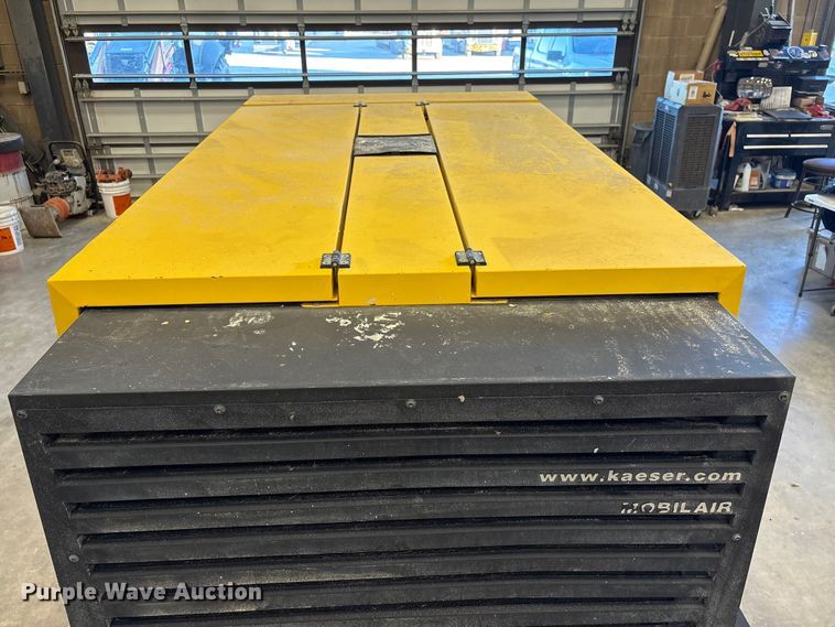 image for item DX5916 2015 Kaeser M114 air compressor