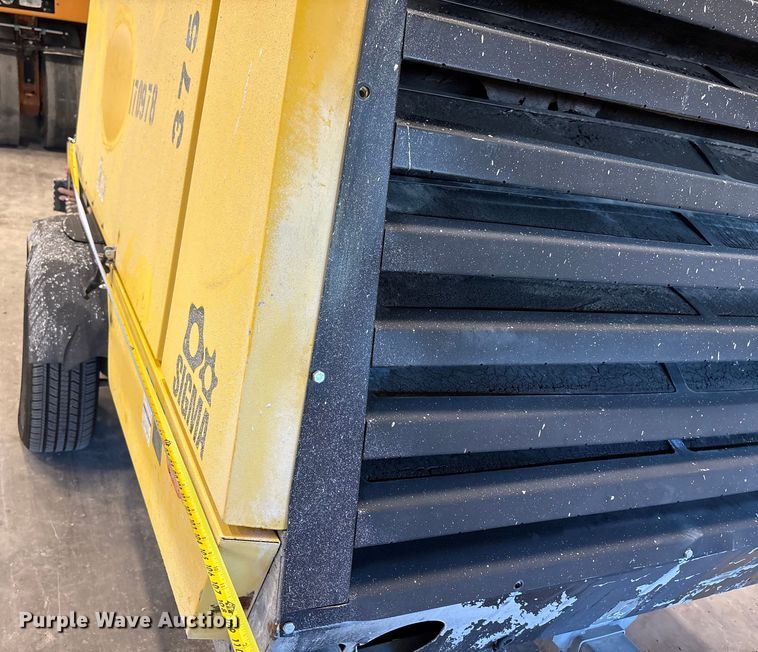 image for item DX5916 2015 Kaeser M114 air compressor