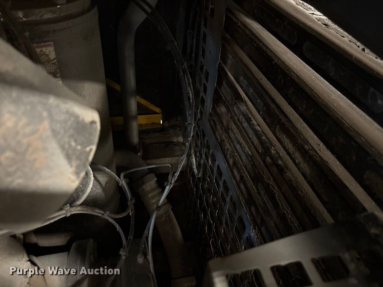 image for item DX5916 2015 Kaeser M114 air compressor