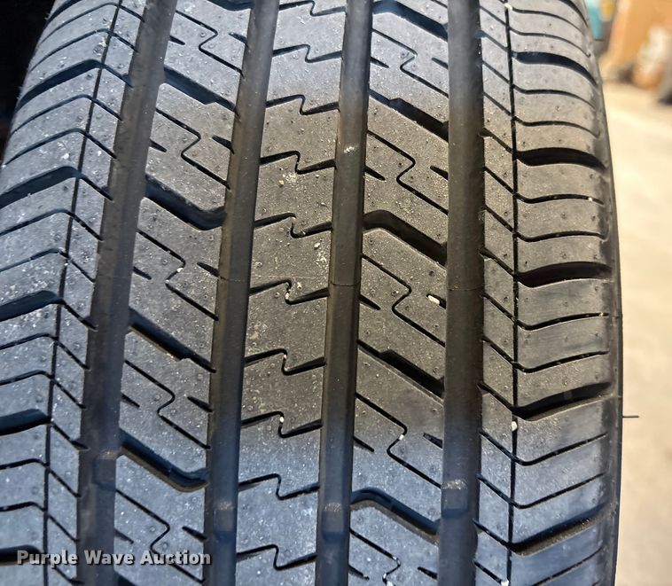 image for item DX5916 2015 Kaeser M114 air compressor