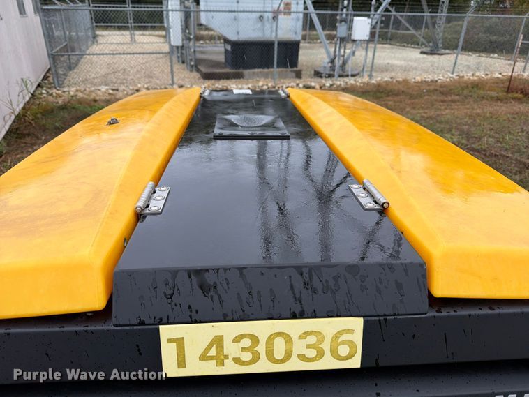 image for item DX5919 2022 Kaeser M55 PE air compressor