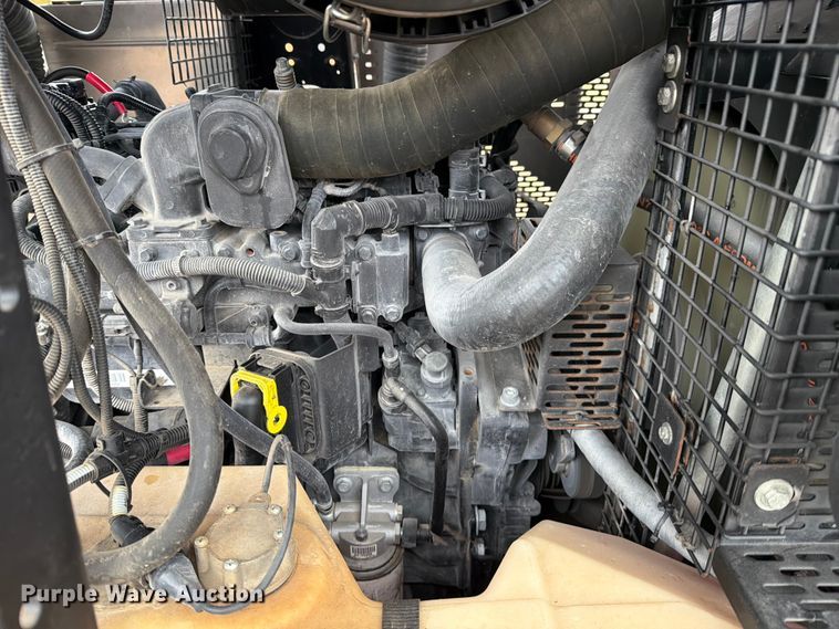 image for item DX5920 2022 Kaeser M118 air compressor