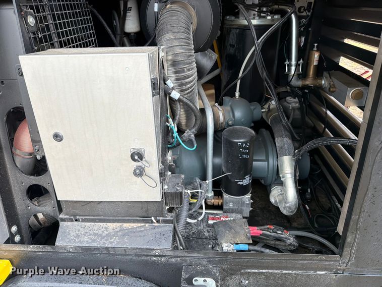 image for item DX5920 2022 Kaeser M118 air compressor