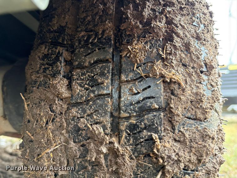 image for item DX5920 2022 Kaeser M118 air compressor