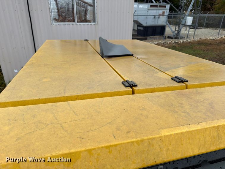 image for item DX5921 2015 Kaeser M114 air compressor