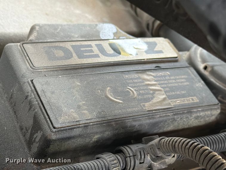 image for item DX5921 2015 Kaeser M114 air compressor