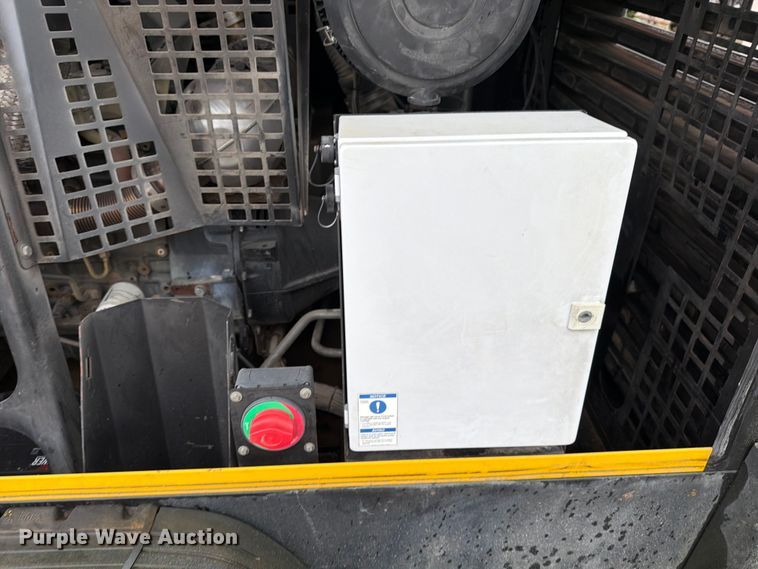 image for item DX5921 2015 Kaeser M114 air compressor