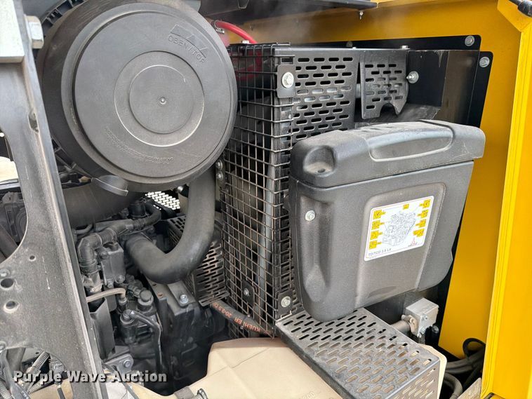 image for item DX5922 2022 Kaeser M118 air compressor