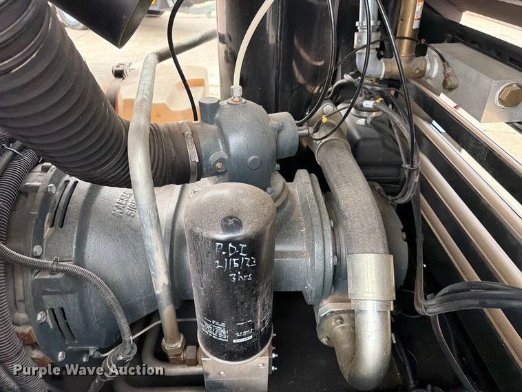 image for item DX5922 2022 Kaeser M118 air compressor