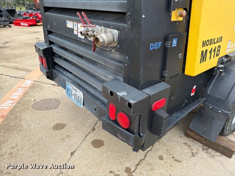 image for item DX5923 2022 Kaeser M118 air compressor