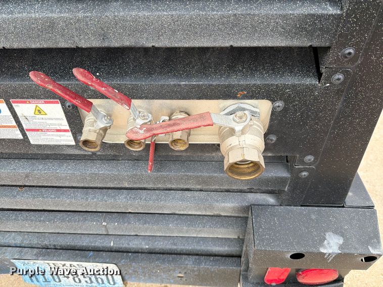 image for item DX5923 2022 Kaeser M118 air compressor