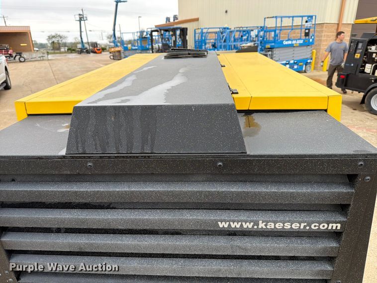 image for item DX5923 2022 Kaeser M118 air compressor