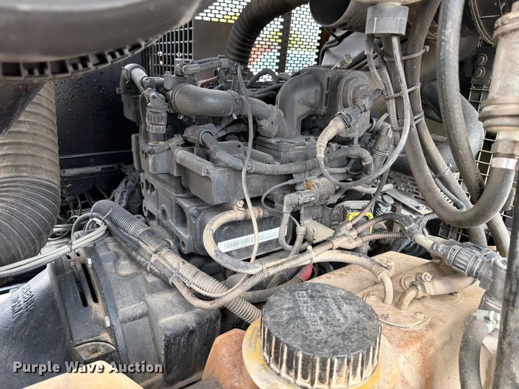 image for item DX5923 2022 Kaeser M118 air compressor