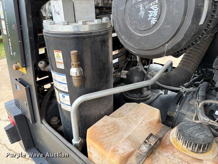 image for item DX5923 2022 Kaeser M118 air compressor