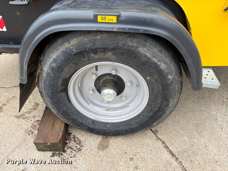 image for item DX5923 2022 Kaeser M118 air compressor