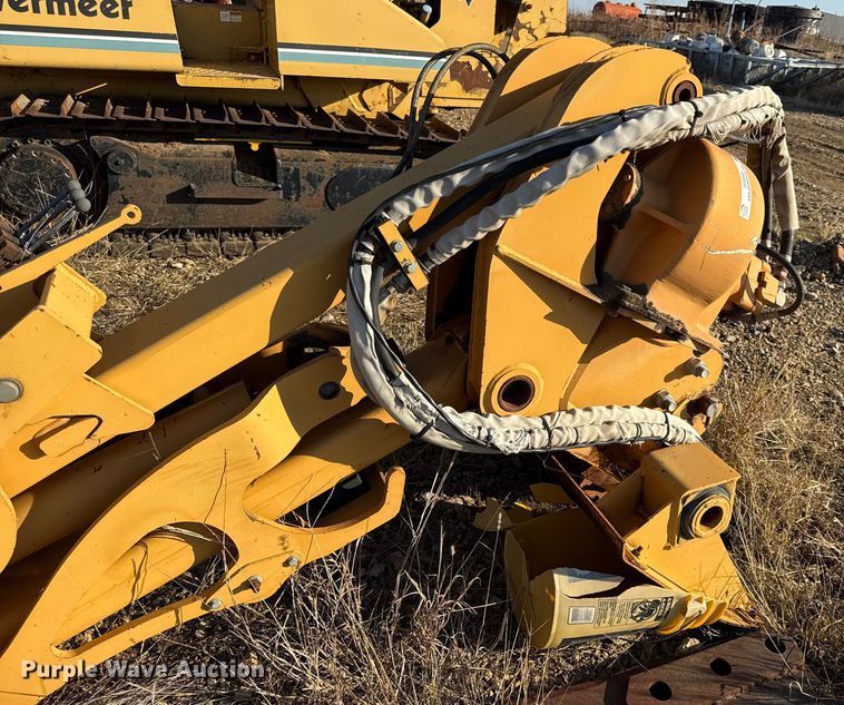 image for item DY8440 Case 28614 P85 vibratory plow