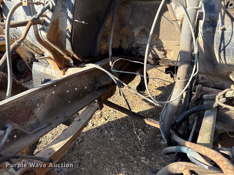 image for item DY8442 1982 International dump truck