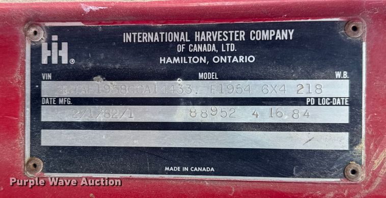 image for item DY8442 1982 International dump truck