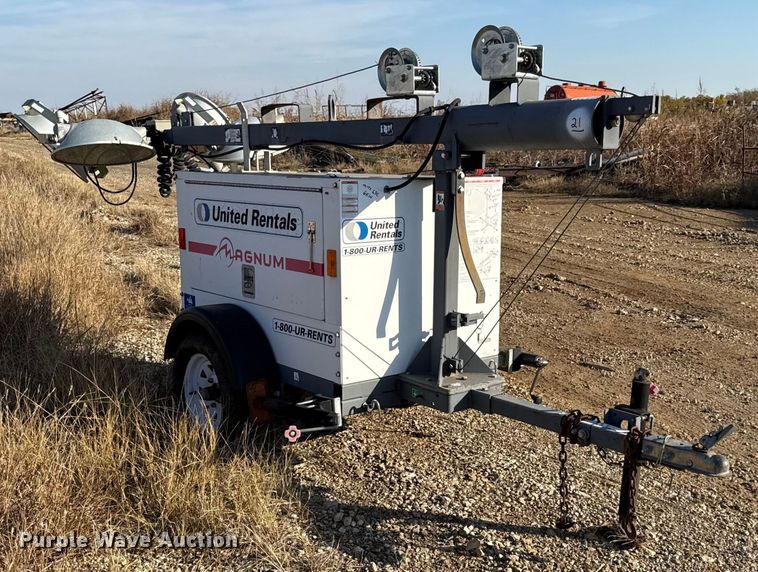 image for item DY8443 2012 Magnum MLT3060M light plant