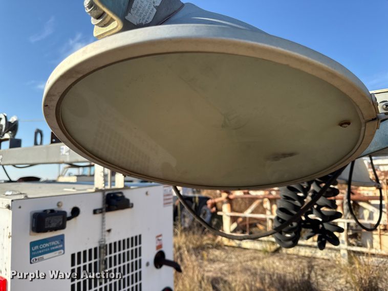 image for item DY8443 2012 Magnum MLT3060M light plant