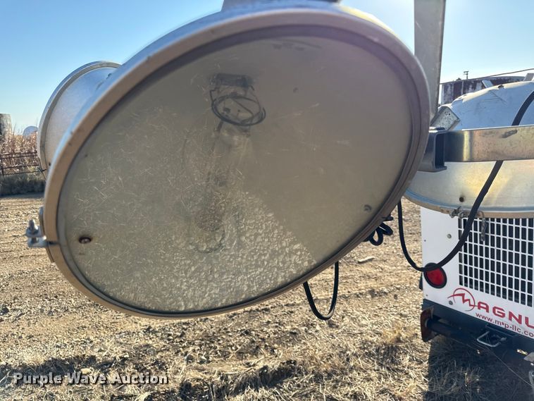 image for item DY8443 2012 Magnum MLT3060M light plant