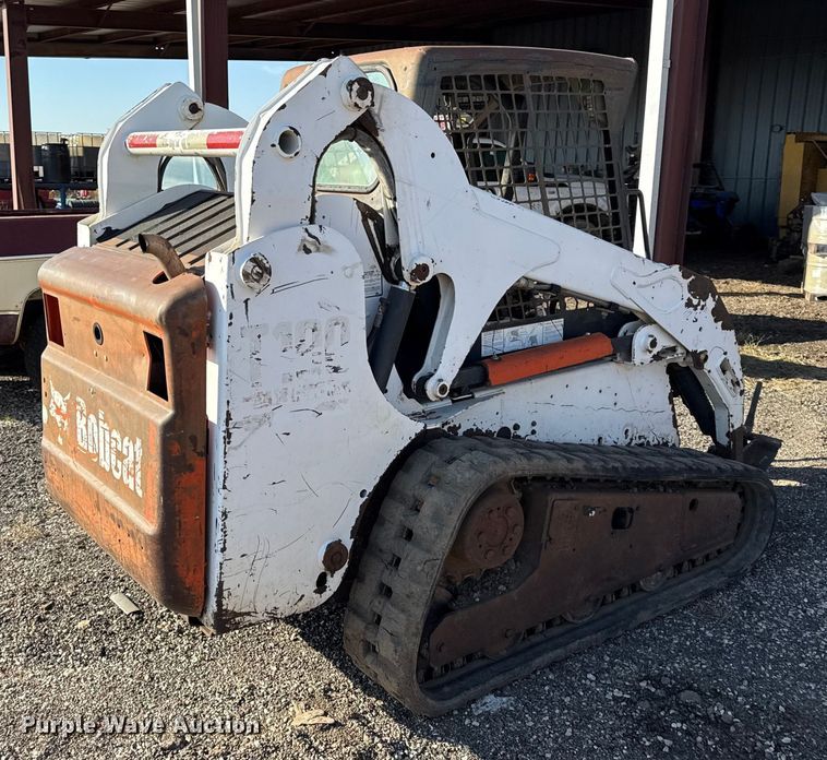 MINI CARGADOR SOBRE ORUGAS BOBCAT T190