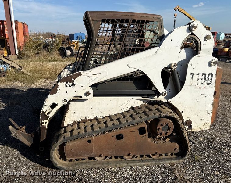 image for item DY8446 Bobcat T190 tracked skid steer loader