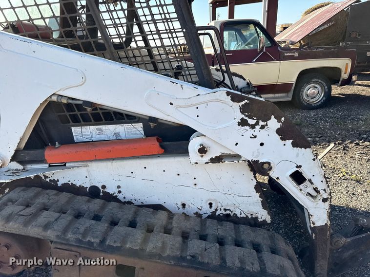 image for item DY8446 Bobcat T190 tracked skid steer loader