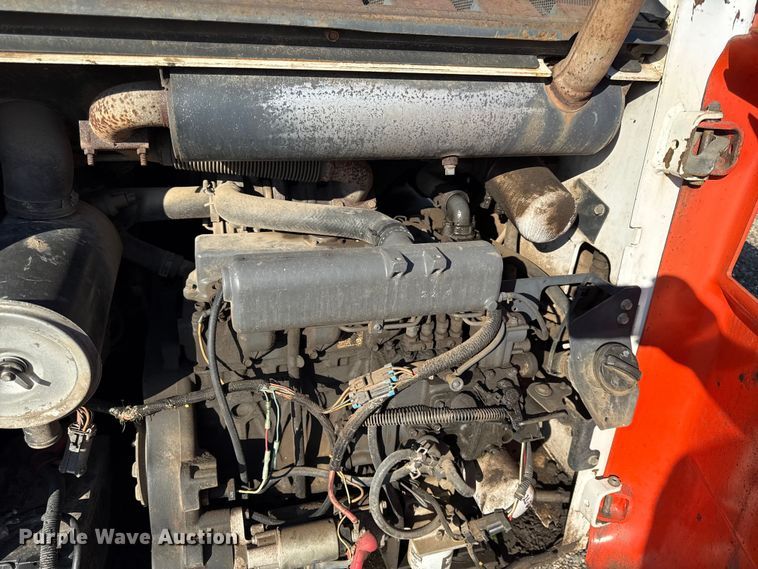 image for item DY8446 Bobcat T190 tracked skid steer loader