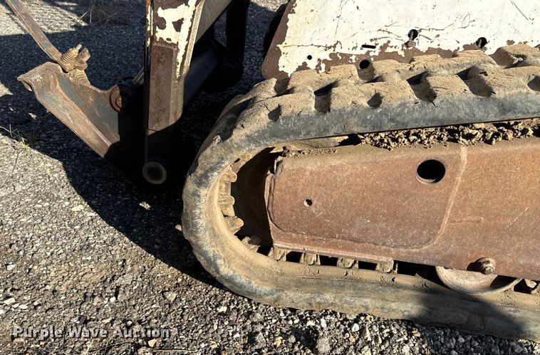 image for item DY8446 Bobcat T190 tracked skid steer loader