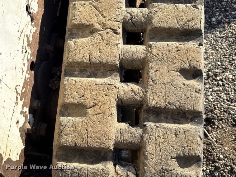 image for item DY8446 Bobcat T190 tracked skid steer loader