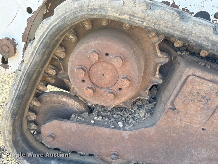 image for item DY8446 Bobcat T190 tracked skid steer loader