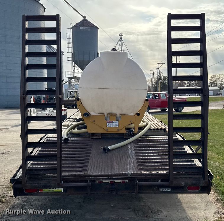 image for item EA2060 1997 Mustang F235-E equipment trailer with fluid mixing system