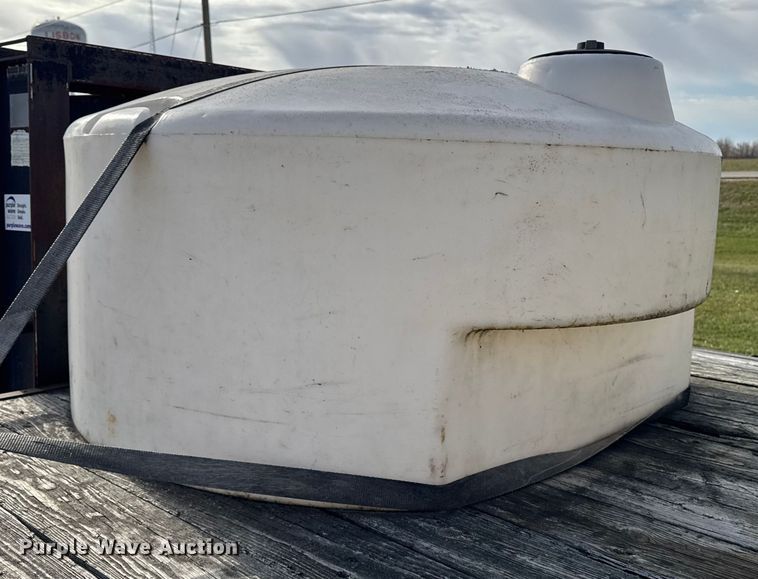 image for item EA2060 1997 Mustang F235-E equipment trailer with fluid mixing system