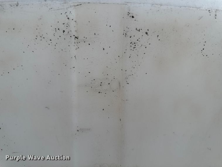 image for item EA2060 1997 Mustang F235-E equipment trailer with fluid mixing system