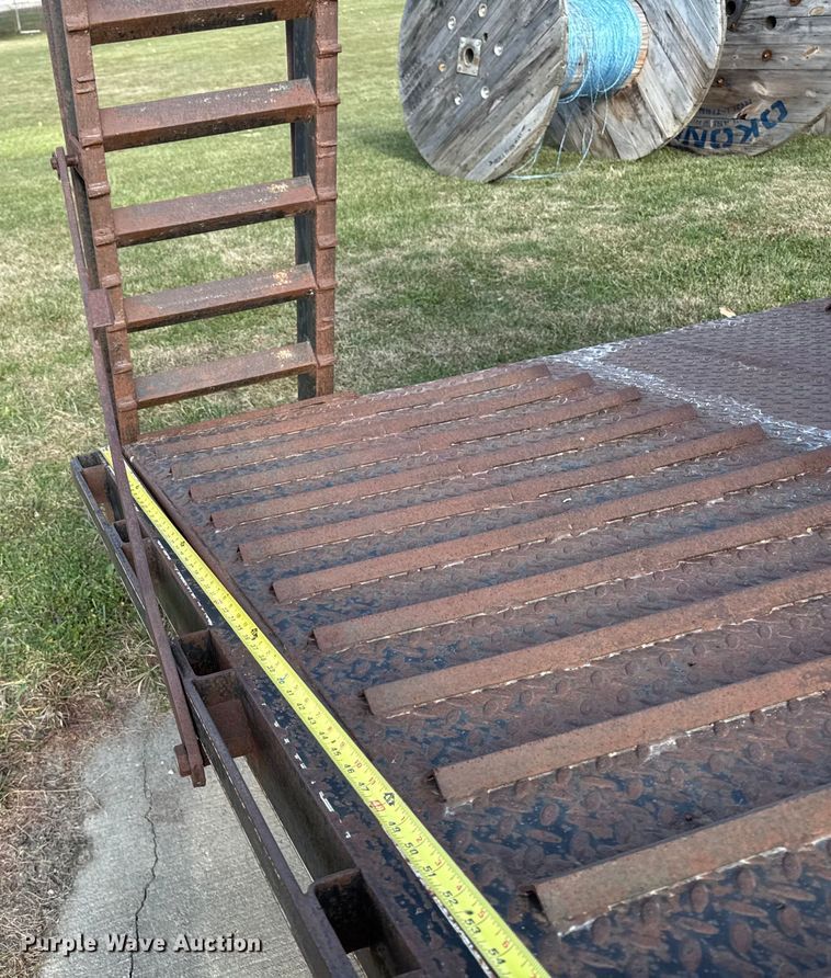 image for item EA2060 1997 Mustang F235-E equipment trailer with fluid mixing system