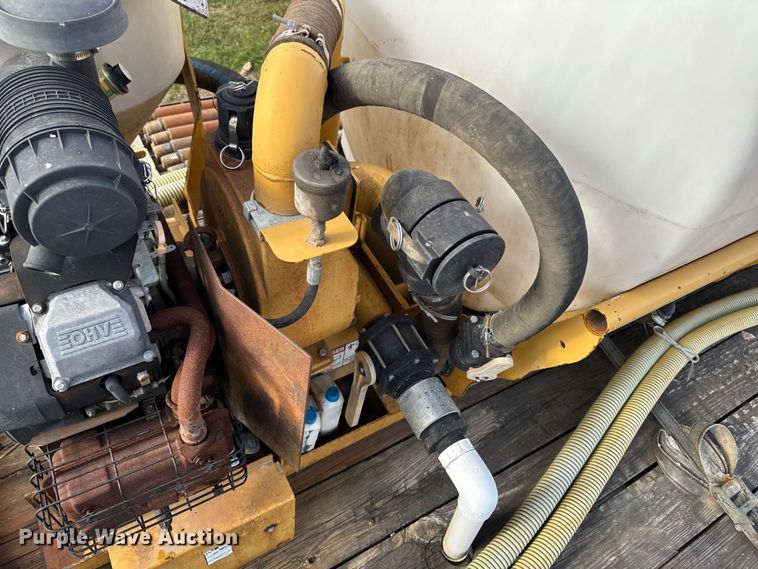 image for item EA2060 1997 Mustang F235-E equipment trailer with fluid mixing system