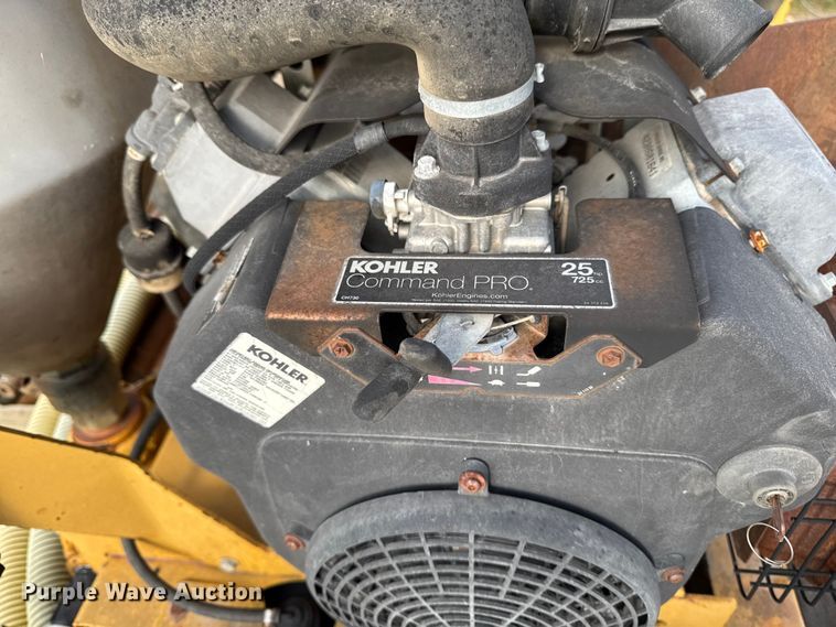 image for item EA2060 1997 Mustang F235-E equipment trailer with fluid mixing system