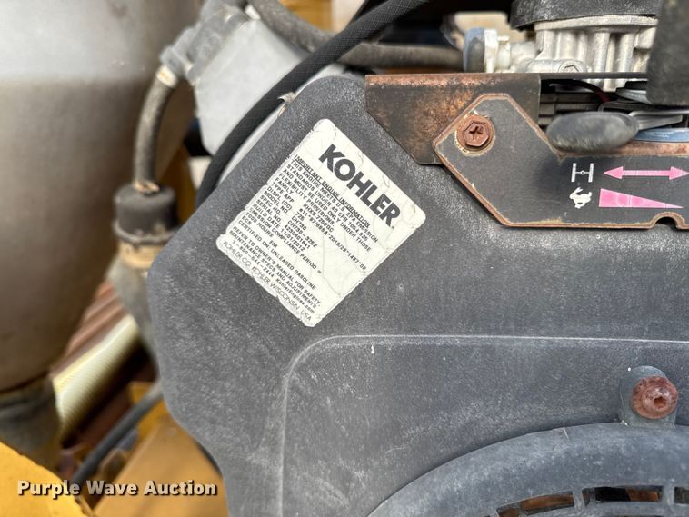 image for item EA2060 1997 Mustang F235-E equipment trailer with fluid mixing system