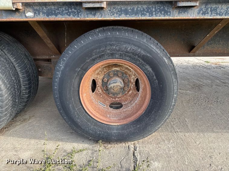 image for item EA2060 1997 Mustang F235-E equipment trailer with fluid mixing system