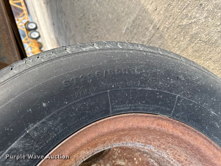 image for item EA2060 1997 Mustang F235-E equipment trailer with fluid mixing system