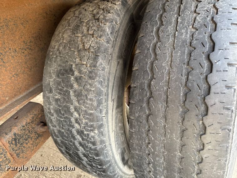 image for item EA2060 1997 Mustang F235-E equipment trailer with fluid mixing system