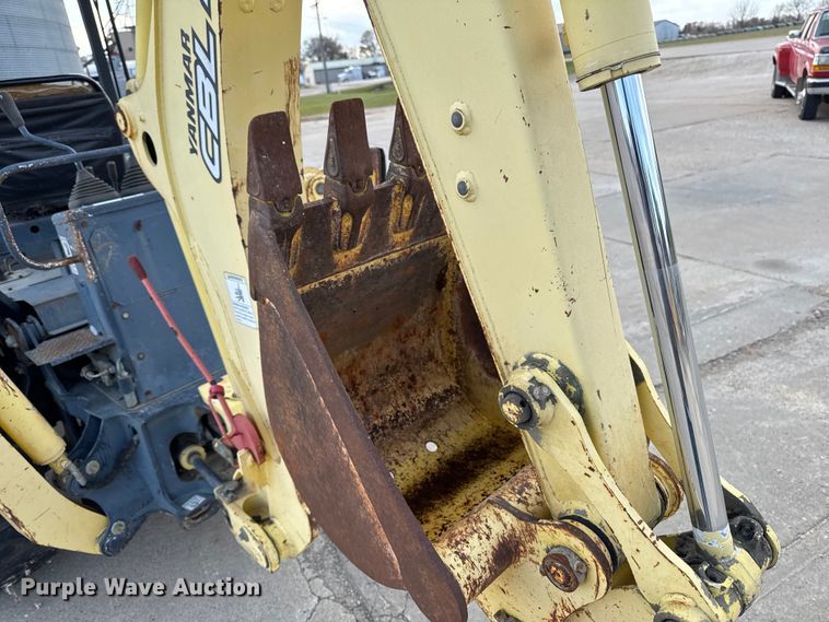 image for item EA2061 2007 Yanmar CBL40-LD backhoe