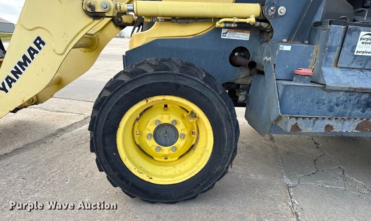 image for item EA2061 2007 Yanmar CBL40-LD backhoe