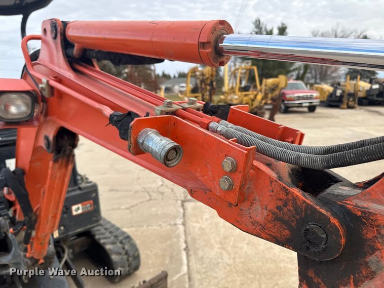 image for item EA2062 2011 Hitachi ZX17U-2 mini excavator