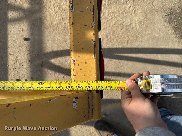 image for item EA2064 2012 Slabach MR100X3 wheeler reeler reel trailer