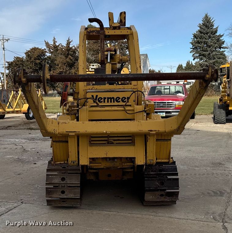 image for item EA2065 1996 Vermeer Flextrak FLX75 vibratory cable plow