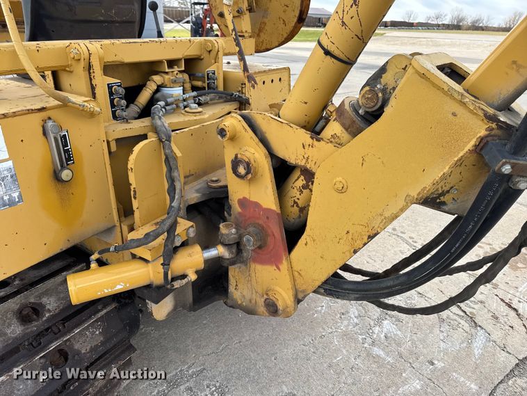 image for item EA2065 1996 Vermeer Flextrak FLX75 vibratory cable plow