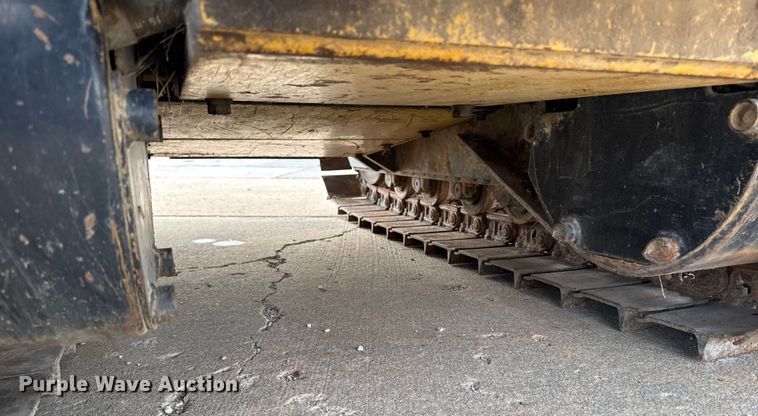 image for item EA2065 1996 Vermeer Flextrak FLX75 vibratory cable plow